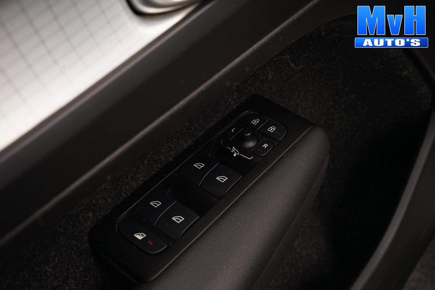 Volvo XC40 1.5 T4 PHEV Inscription Expression|TREKH|LED|NAV