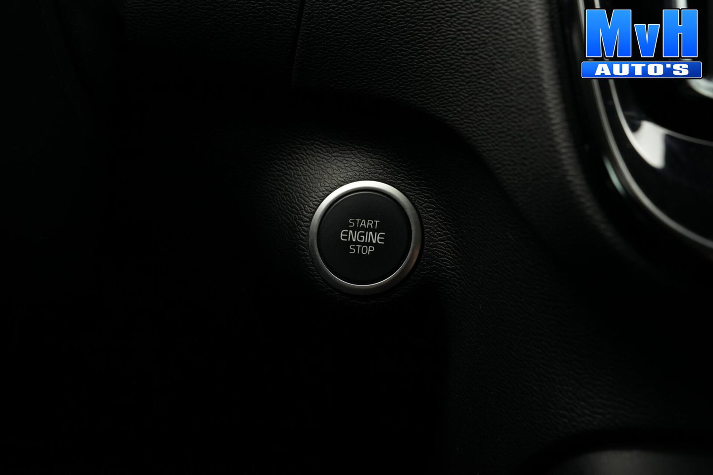 Volvo XC40 1.5 T4 PHEV Inscription Expression|TREKH|LED|NAV