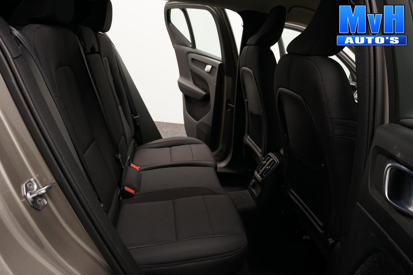 Volvo XC40 1.5 T4 PHEV Inscription Expression|TREKH|LED|NAV