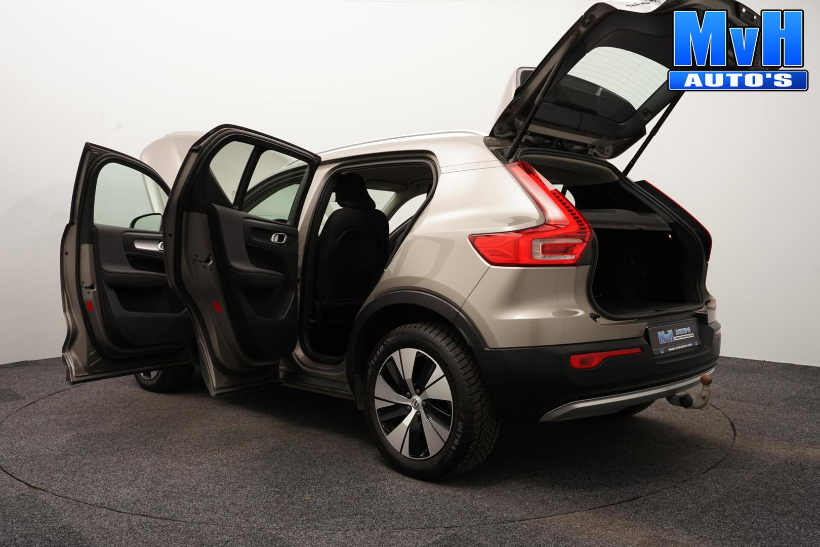 Volvo XC40 1.5 T4 PHEV Inscription Expression|TREKH|LED|NAV