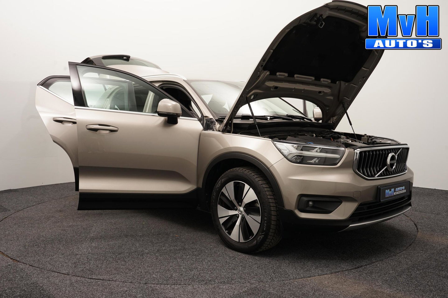 Volvo XC40 1.5 T4 PHEV Inscription Expression|TREKH|LED|NAV