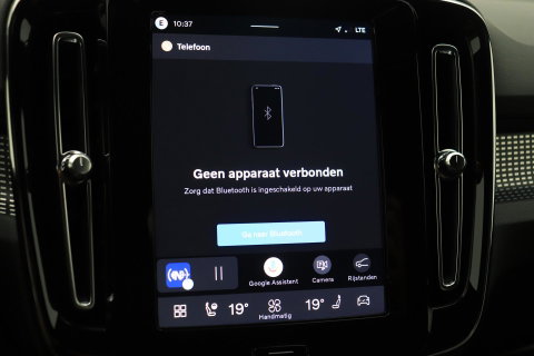 Volvo EX40 Single Motor Extended Range Plus | 82 kWh | Harman/Kardon Pilot Assist | Warmtepomp | BLIS | Keyless | Stoel+Stuurverwarming