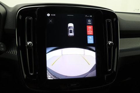 Volvo EX40 Single Motor Extended Range Plus | 82 kWh | Harman/Kardon Pilot Assist | Warmtepomp | BLIS | Keyless | Stoel+Stuurverwarming