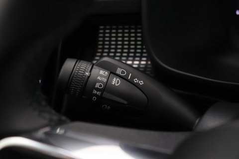 Volvo EX40 Single Motor Extended Range Plus | 82 kWh | Harman/Kardon Pilot Assist | Warmtepomp | BLIS | Keyless | Stoel+Stuurverwarming
