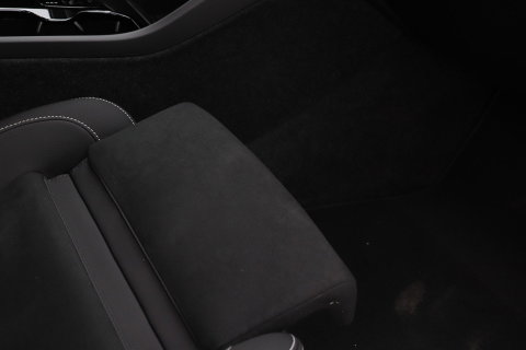 Volvo EX40 Single Motor Extended Range Plus | 82 kWh | Harman/Kardon Pilot Assist | Warmtepomp | BLIS | Keyless | Stoel+Stuurverwarming