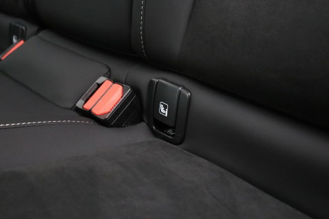 Volvo EX40 Single Motor Extended Range Plus | 82 kWh | Harman/Kardon Pilot Assist | Warmtepomp | BLIS | Keyless | Stoel+Stuurverwarming