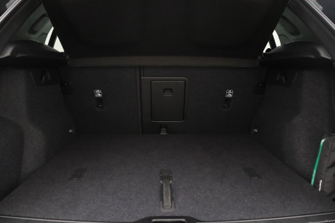 Volvo EX40 Single Motor Extended Range Plus | 82 kWh | Harman/Kardon Pilot Assist | Warmtepomp | BLIS | Keyless | Stoel+Stuurverwarming