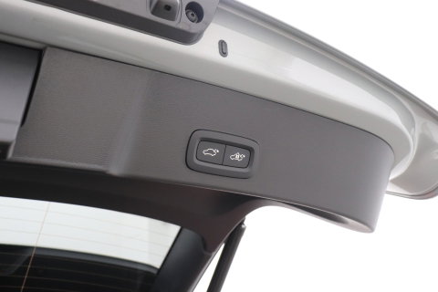 Volvo EX40 Single Motor Extended Range Plus | 82 kWh | Harman/Kardon Pilot Assist | Warmtepomp | BLIS | Keyless | Stoel+Stuurverwarming