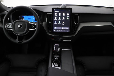 Volvo XC60 2.0 T6 Plug-in hybrid AWD Ultra Black Edition | Luchtvering | Bowers & Wilkins | Panoramadak | Stoelventilatie