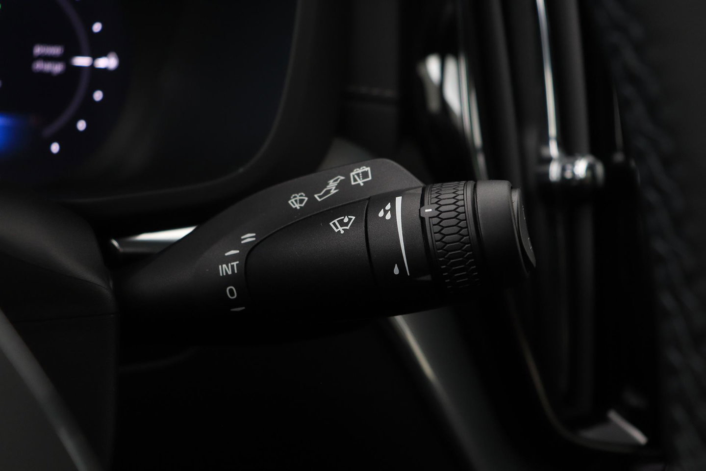 Volvo XC60 2.0 T6 Plug-in hybrid AWD Ultra Black Edition | Luchtvering | Bowers & Wilkins | Panoramadak | Stoelventilatie