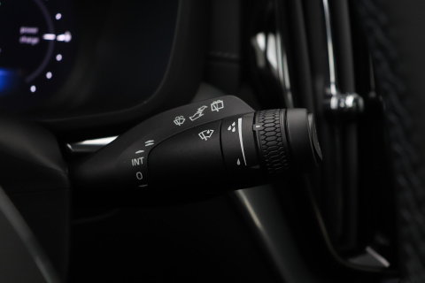 Volvo XC60 2.0 T6 Plug-in hybrid AWD Ultra Black Edition | Luchtvering | Bowers & Wilkins | Panoramadak | Stoelventilatie