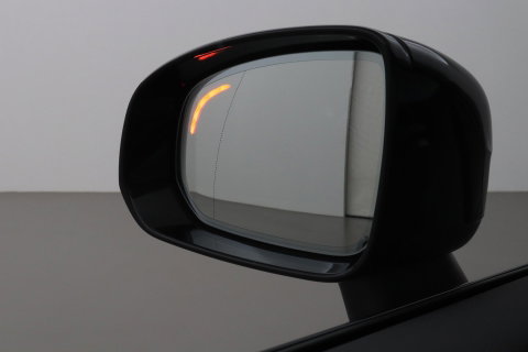 Volvo XC60 2.0 T6 Plug-in hybrid AWD Ultra Black Edition | Luchtvering | Bowers & Wilkins | Panoramadak | Stoelventilatie