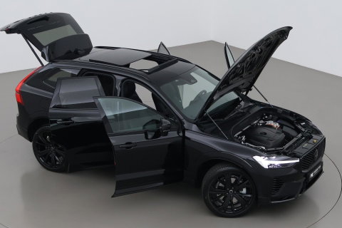 Volvo XC60 2.0 T6 Plug-in hybrid AWD Ultra Black Edition | Luchtvering | Bowers & Wilkins | Panoramadak | Stoelventilatie