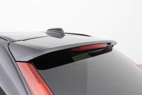 Volvo XC60 2.0 T6 Plug-in hybrid AWD Ultra Black Edition | Luchtvering | Bowers & Wilkins | Panoramadak | Stoelventilatie