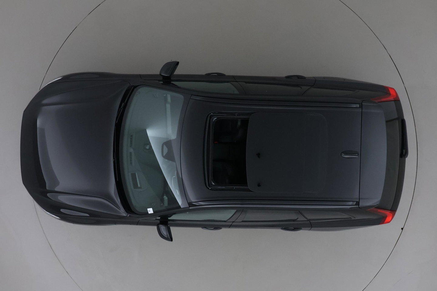Volvo XC60 2.0 T6 Plug-in hybrid AWD Ultra Black Edition | Luchtvering | Bowers & Wilkins | Panoramadak | Stoelventilatie