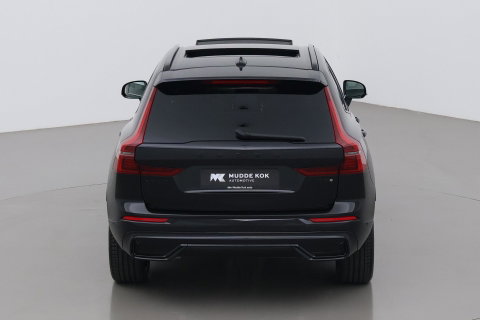 Volvo XC60 2.0 T6 Plug-in hybrid AWD Ultra Black Edition | Luchtvering | Bowers & Wilkins | Panoramadak | Stoelventilatie