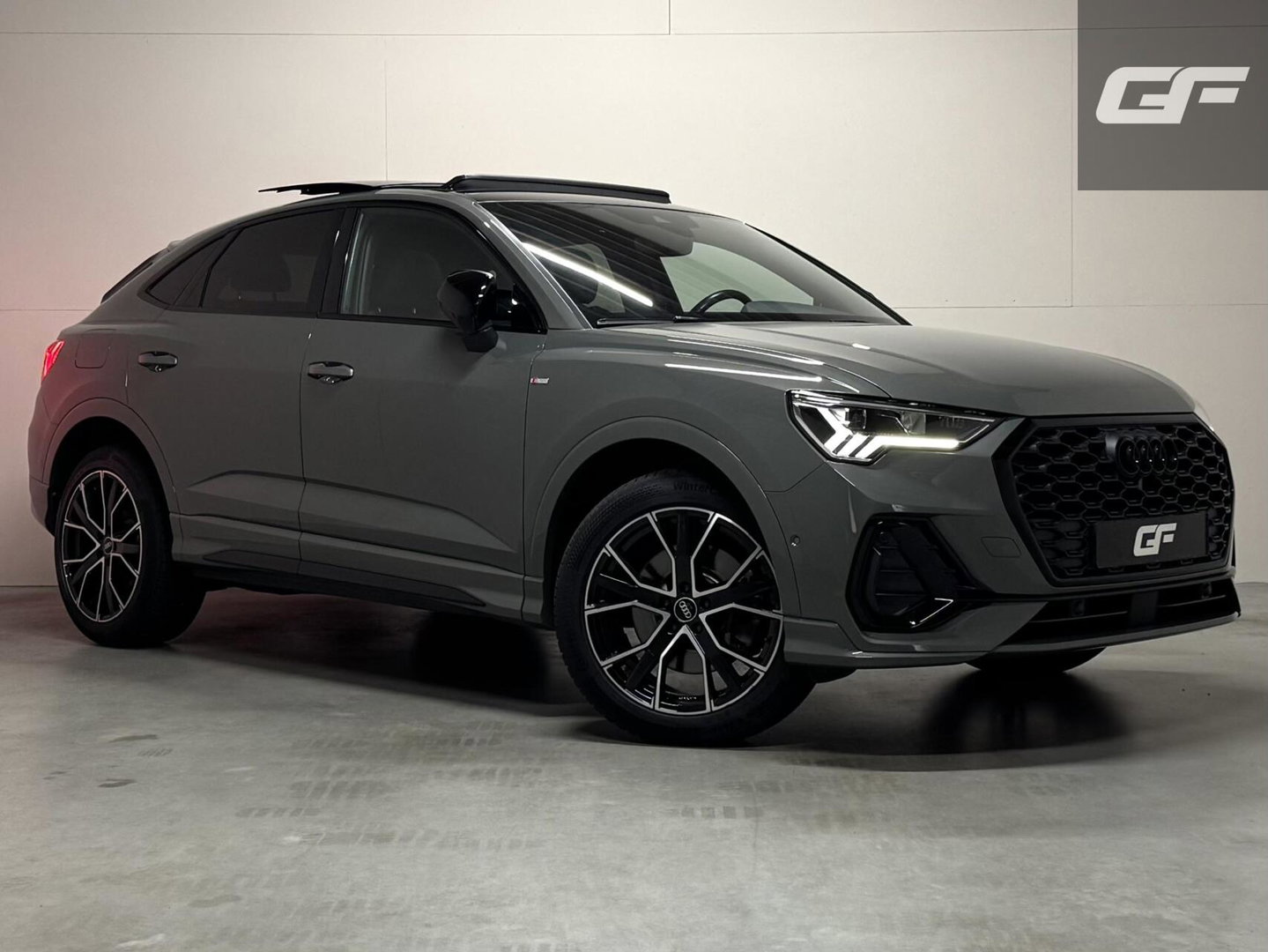 Audi Q3 Sportback 45 TFSIe S-line Pano Leer Carplay NAP