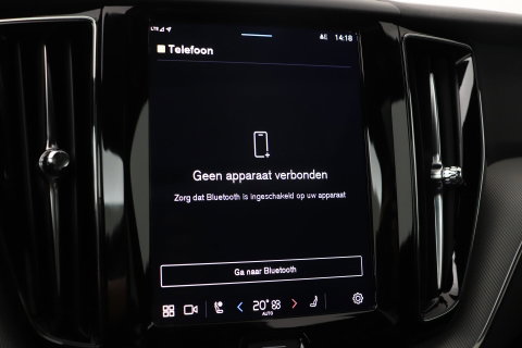 Volvo XC60 2.0 T6 Plug-in hybrid AWD Plus Black Edition | Panoramadak | Harman/Kardon | BLIS | Sportstoelen