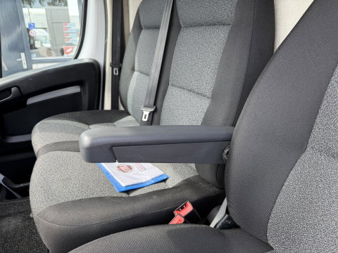Fiat Ducato 33 2.3 MultiJet L3H2 / vaste prijs rijklaar € 18.950 ex btw / euro 6 / bpm vrij / lease vanaf € 319 / cruise en climate control / camera / navigatie !