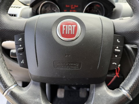 Fiat Ducato 33 2.3 MultiJet L3H2 / vaste prijs rijklaar € 18.950 ex btw / euro 6 / bpm vrij / lease vanaf € 319 / cruise en climate control / camera / navigatie !