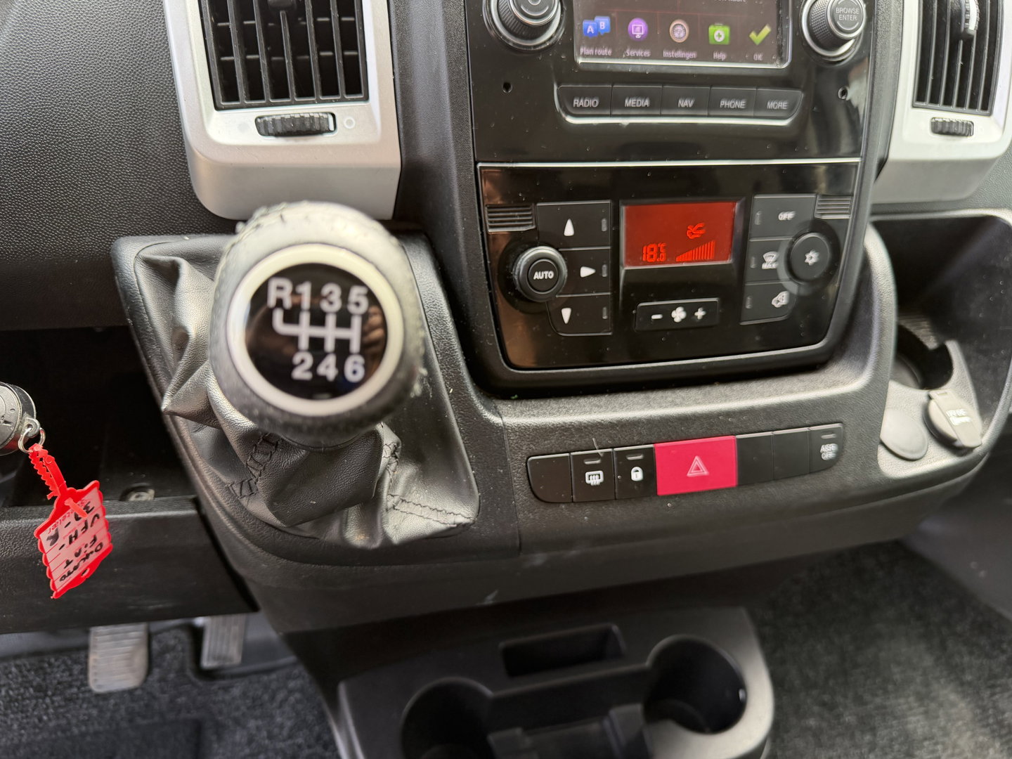 Fiat Ducato 33 2.3 MultiJet L3H2 / vaste prijs rijklaar € 18.950 ex btw / euro 6 / bpm vrij / lease vanaf € 319 / cruise en climate control / camera / navigatie !