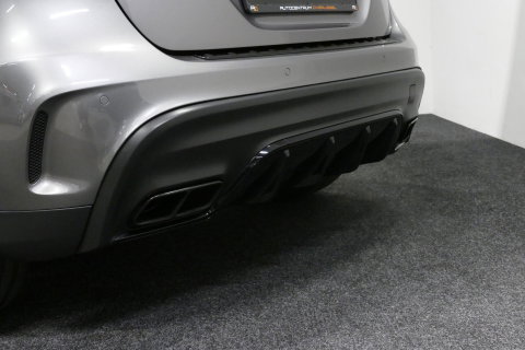 Mercedes-Benz GLA AMG 45 4MATIC Premium Plus / UNIEK / Panoramadak / AMG Performance sport-uitlaat / Stoelverwarming / Achteruitrijcamera / LED High Performance koplampen / Cruise Control / 20'' LMV / Rode remzadels