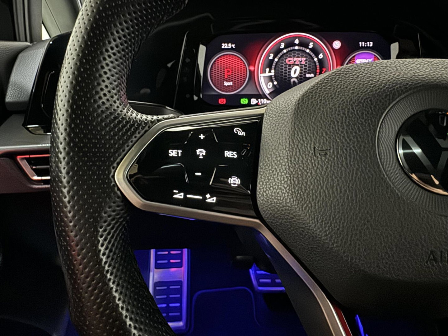 Volkswagen Golf 2.0 TSI GTI Pano HUD H/K Sfeer Camera Carplay