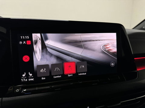 Volkswagen Golf 2.0 TSI GTI Pano HUD H/K Sfeer Camera Carplay