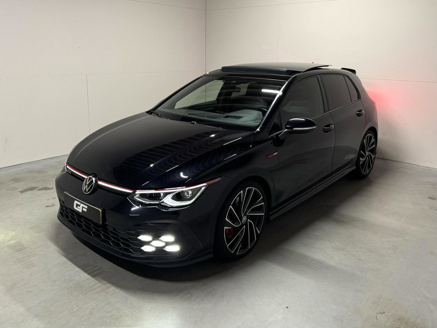 Volkswagen Golf 2.0 TSI GTI Pano HUD H/K Sfeer Camera Carplay