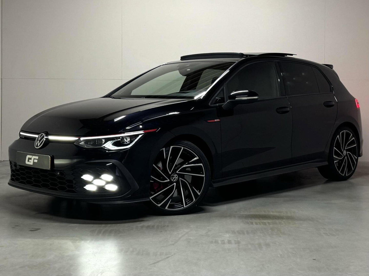 Volkswagen Golf 2.0 TSI GTI Pano HUD H/K Sfeer Camera Carplay