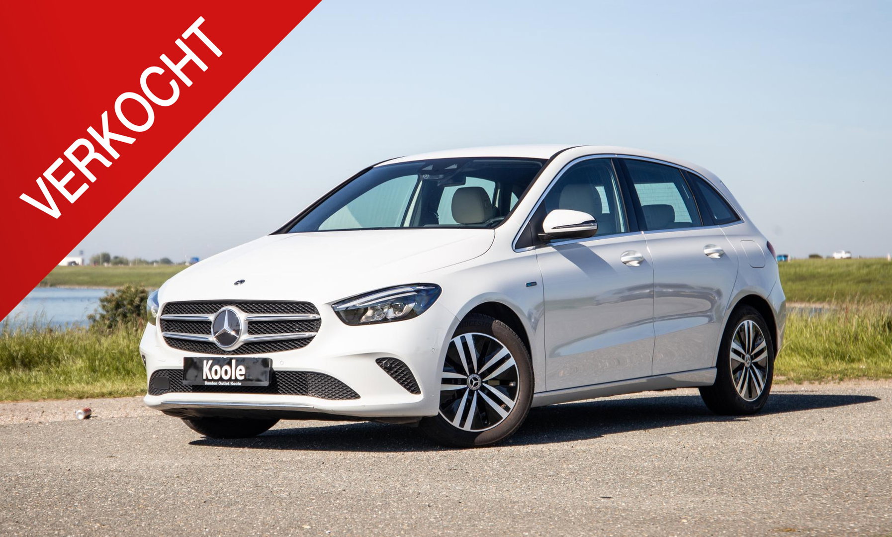 Mercedes-Benz B-Klasse 250 e Business Solution Luxury Limited CARPLAY / AMBILIGHT / STOELVERWARMING / CAMERA / DEALER ONDERHOUDEN