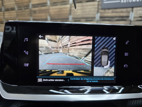 Peugeot e-208 EV Allure 50 kWh GT Pano Memory Camera Clima Cruise 17"LM
