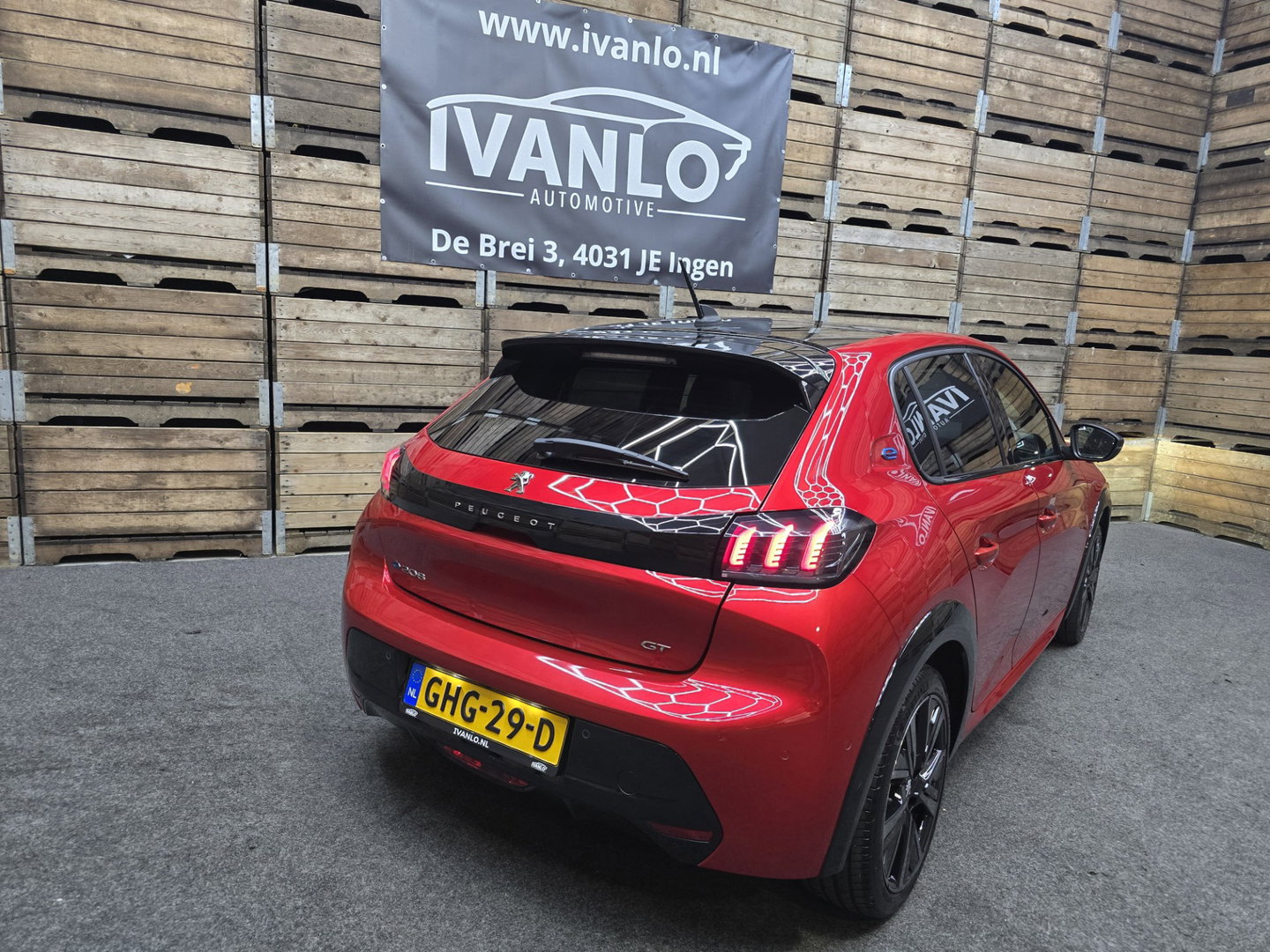 Peugeot e-208 EV Allure 50 kWh GT Pano Memory Camera Clima Cruise 17"LM