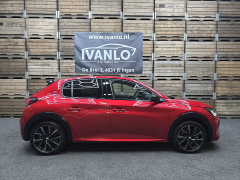 Peugeot e-208 EV Allure 50 kWh GT Pano Memory Camera Clima Cruise 17"LM