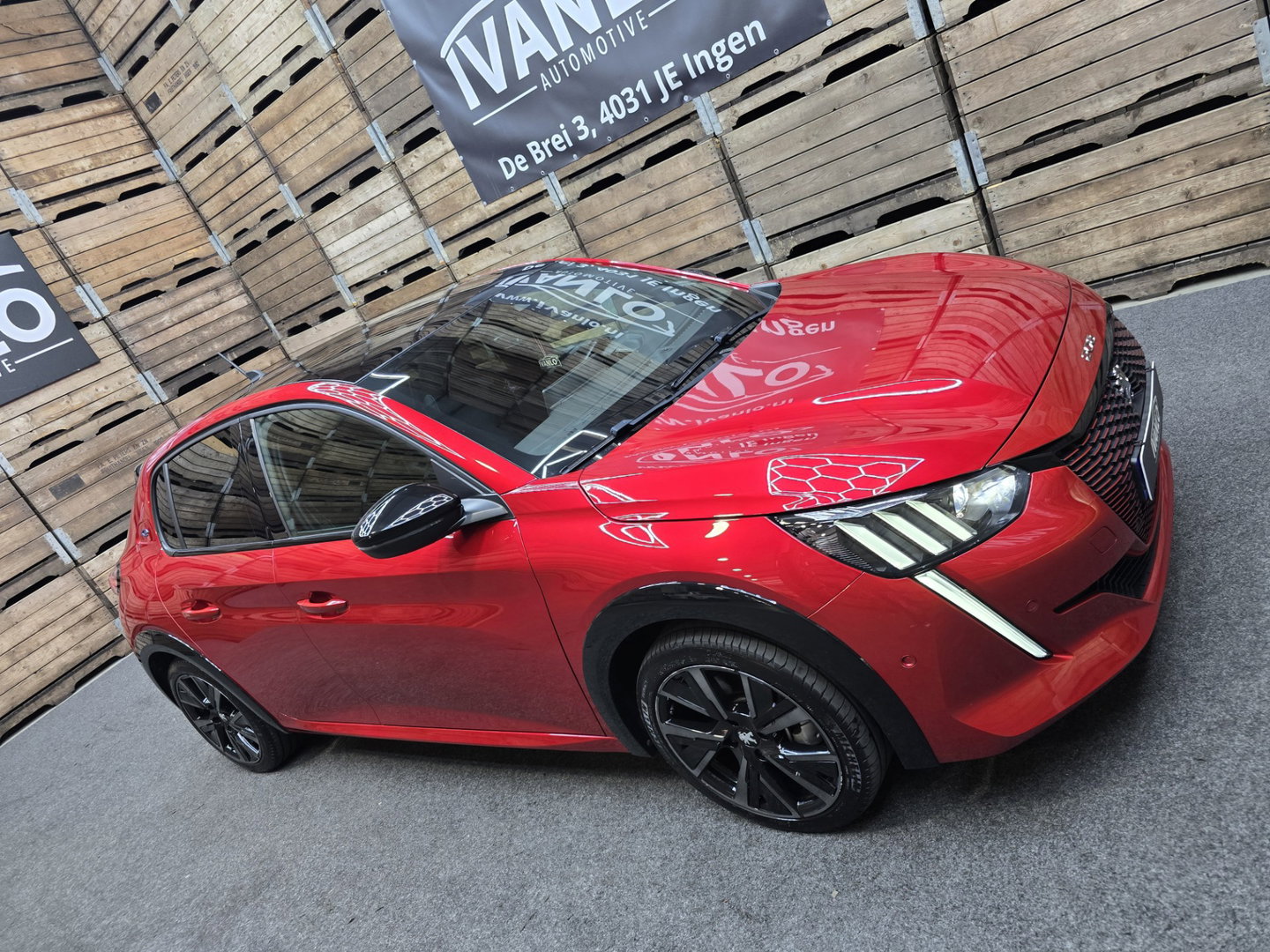 Peugeot e-208 EV Allure 50 kWh GT Pano Memory Camera Clima Cruise 17"LM