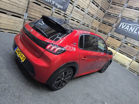 Peugeot e-208 EV Allure 50 kWh GT Pano Memory Camera Clima Cruise 17"LM
