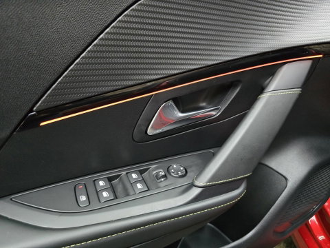 Peugeot e-208 EV Allure 50 kWh GT Pano Memory Camera Clima Cruise 17"LM