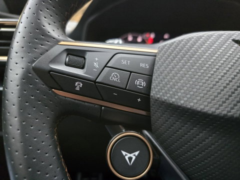 CUPRA Leon Sportstourer 1.5 TSI e-Hybrid Business LED Navi Camera Clima Cruise Trekhaak 18"LM