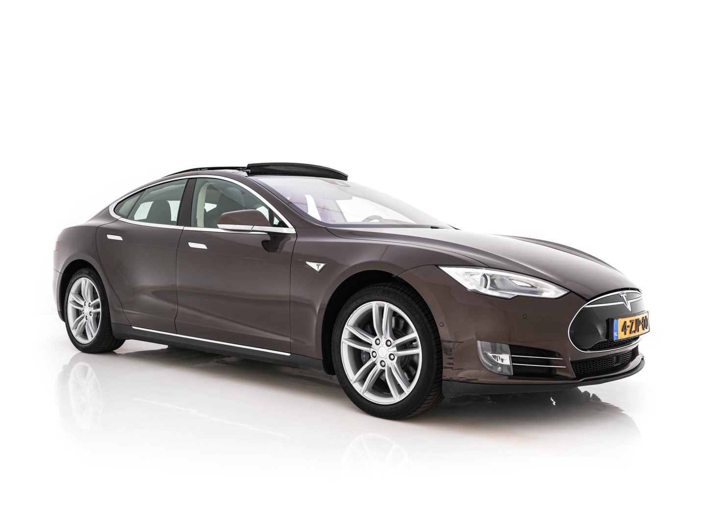 Tesla Model S 85 Base [3-Fase-11kW] {SoH-85%} *PANO | AUTO-PILOT | LEATHER | XENON | NAVI-FULLMAP | KEYLESS | MEMORY-PACK | HEATED-COMFORTSEATS | DIGI-COCKPIT | 19"ALU*