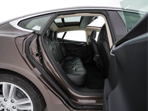Tesla Model S 85 Base [3-Fase-11kW] {SoH-85%} *PANO | AUTO-PILOT | LEATHER | XENON | NAVI-FULLMAP | KEYLESS | MEMORY-PACK | HEATED-COMFORTSEATS | DIGI-COCKPIT | 19"ALU*