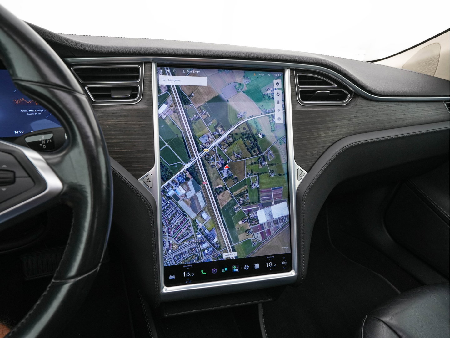 Tesla Model S 85 Base [3-Fase-11kW] {SoH-85%} *PANO | AUTO-PILOT | LEATHER | XENON | NAVI-FULLMAP | KEYLESS | MEMORY-PACK | HEATED-COMFORTSEATS | DIGI-COCKPIT | 19"ALU*