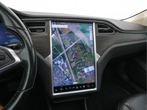 Tesla Model S 85 Base [3-Fase-11kW] {SoH-85%} *PANO | AUTO-PILOT | LEATHER | XENON | NAVI-FULLMAP | KEYLESS | MEMORY-PACK | HEATED-COMFORTSEATS | DIGI-COCKPIT | 19"ALU*