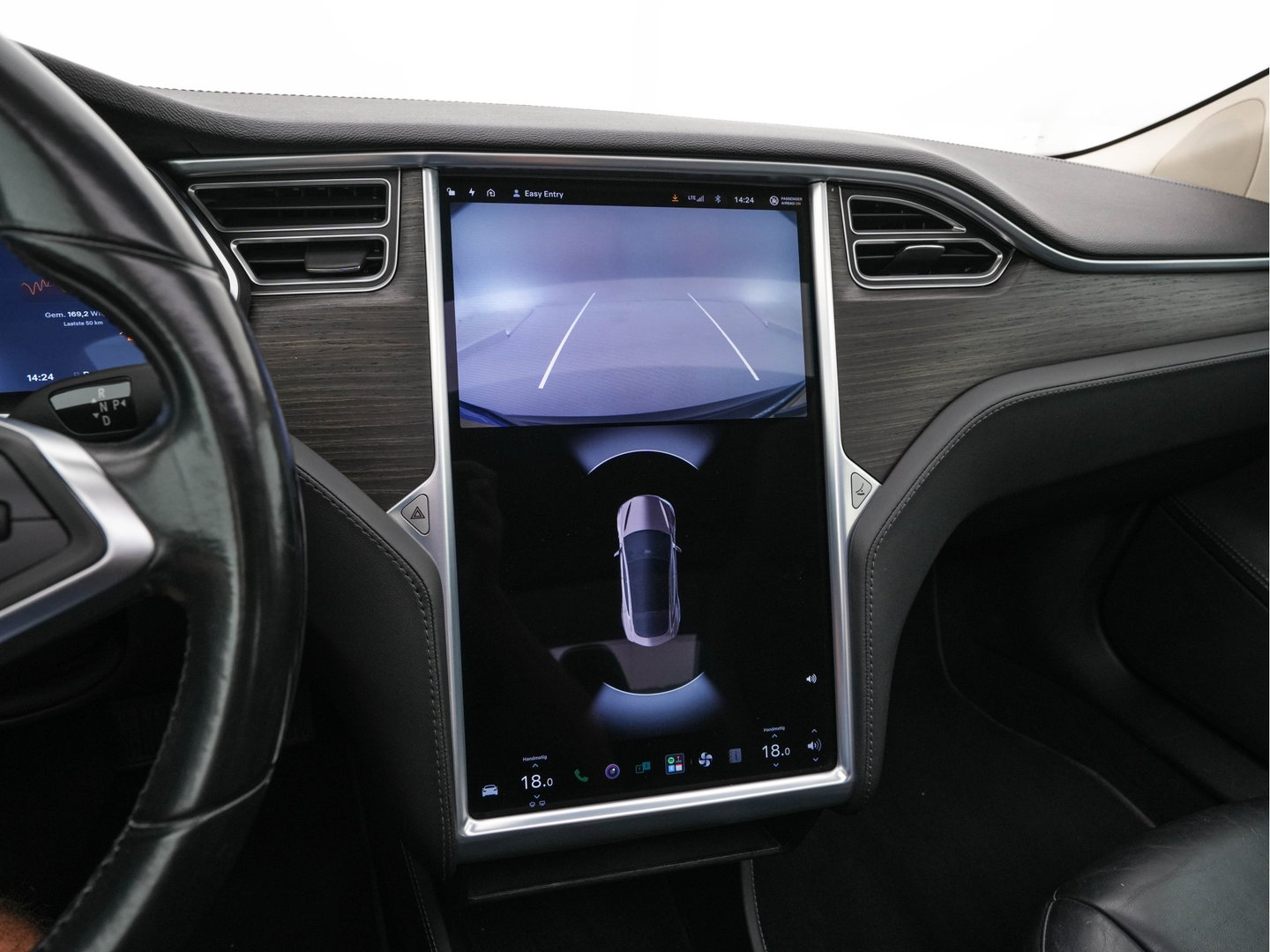 Tesla Model S 85 Base [3-Fase-11kW] {SoH-85%} *PANO | AUTO-PILOT | LEATHER | XENON | NAVI-FULLMAP | KEYLESS | MEMORY-PACK | HEATED-COMFORTSEATS | DIGI-COCKPIT | 19"ALU*