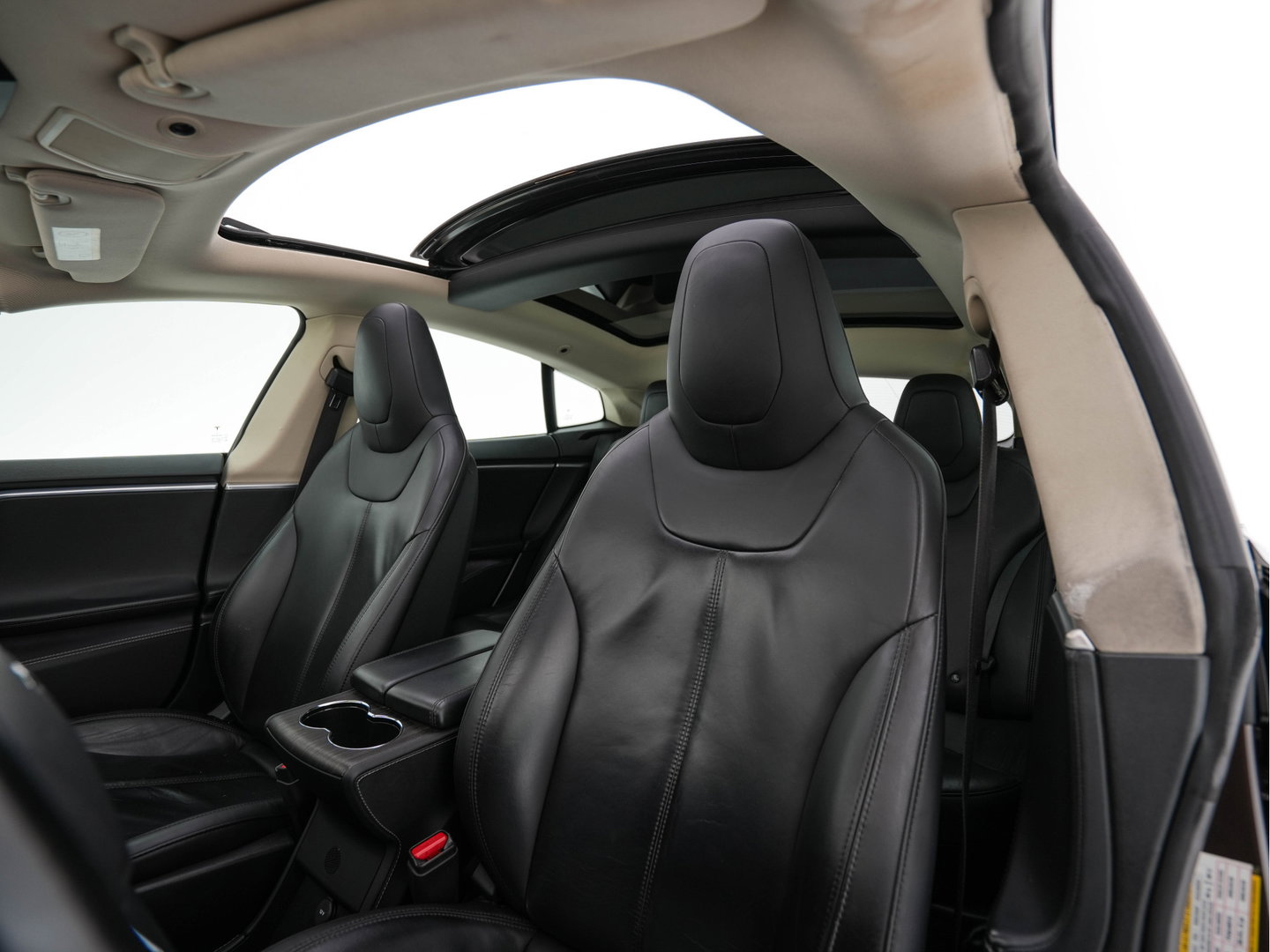 Tesla Model S 85 Base [3-Fase-11kW] {SoH-85%} *PANO | AUTO-PILOT | LEATHER | XENON | NAVI-FULLMAP | KEYLESS | MEMORY-PACK | HEATED-COMFORTSEATS | DIGI-COCKPIT | 19"ALU*