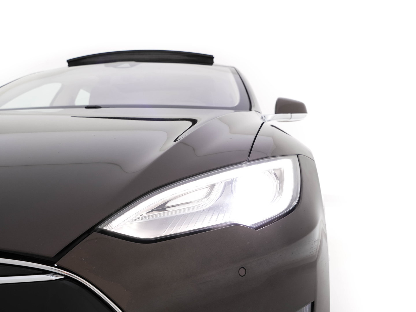 Tesla Model S 85 Base [3-Fase-11kW] {SoH-85%} *PANO | AUTO-PILOT | LEATHER | XENON | NAVI-FULLMAP | KEYLESS | MEMORY-PACK | HEATED-COMFORTSEATS | DIGI-COCKPIT | 19"ALU*
