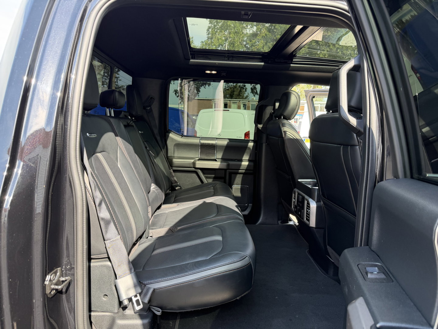 Ford F 150 USA 3.5 V6 Ecoboost SuperCrew / Harley Davidson Platinum / vaste prijs rijklaar € 47.950 marge / geen btw / euro 6 / bedslide / uitlaatklep / trekhaak 3500 kg / lease vanaf € 782