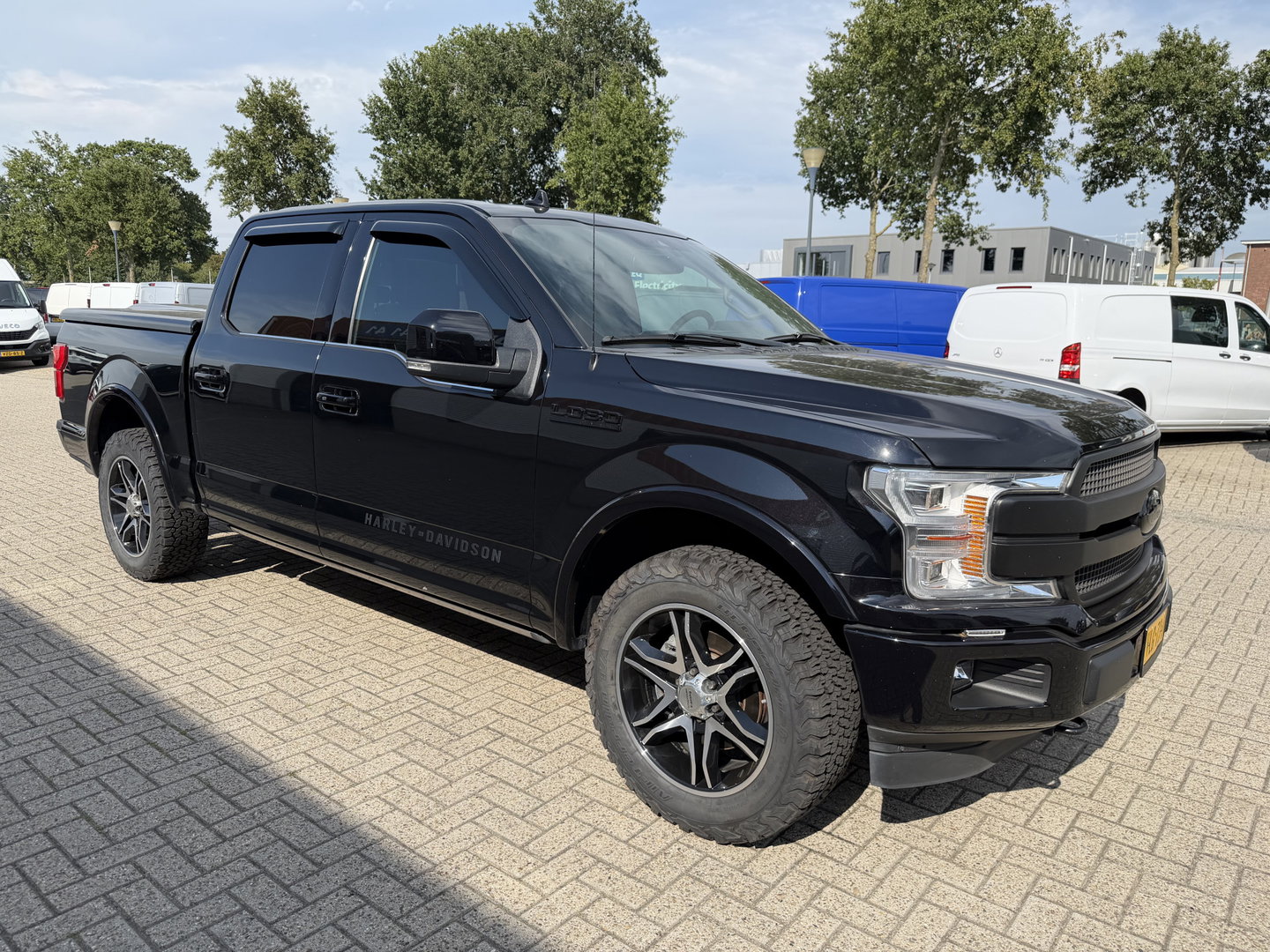 Ford F 150 USA 3.5 V6 Ecoboost SuperCrew / Harley Davidson Platinum / vaste prijs rijklaar € 47.950 marge / geen btw / euro 6 / bedslide / uitlaatklep / trekhaak 3500 kg / lease vanaf € 782