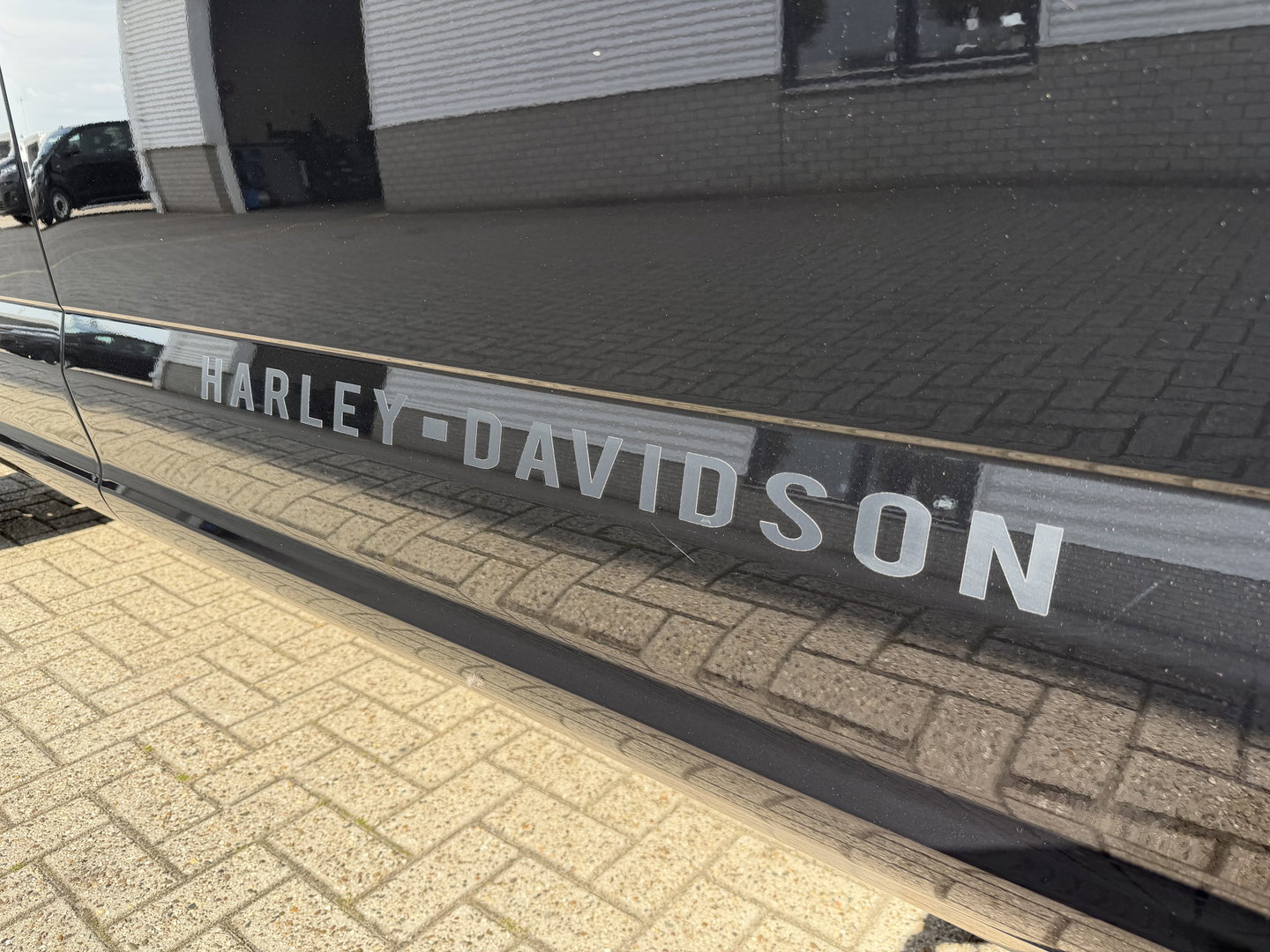 Ford F 150 USA 3.5 V6 Ecoboost SuperCrew / Harley Davidson Platinum / vaste prijs rijklaar € 47.950 marge / geen btw / euro 6 / bedslide / uitlaatklep / trekhaak 3500 kg / lease vanaf € 782