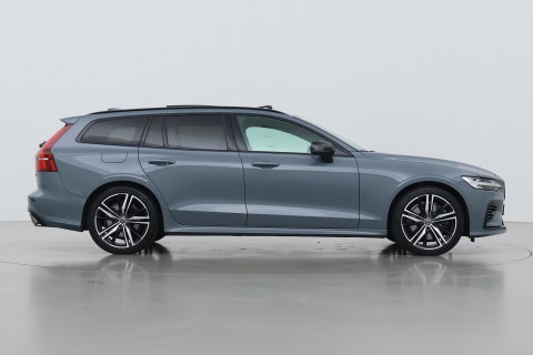 Volvo V60 T6 Plus Dark | Panoramadak | Camera | BLIS | Trekhaak | Leder