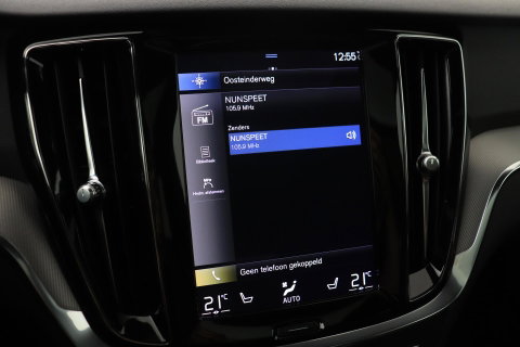 Volvo V60 T6 Plus Dark | Panoramadak | Camera | BLIS | Trekhaak | Leder